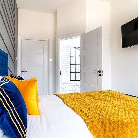 Cheerful 2 Bedroom Homely Apartment, Sleeps 6 Guest Comfy, 3X Double Bed, Parking, Free Wifi, Suitable For Business, Leisure Guest,Glasgow, Glasgow West End, Near City Centre Exteriör bild