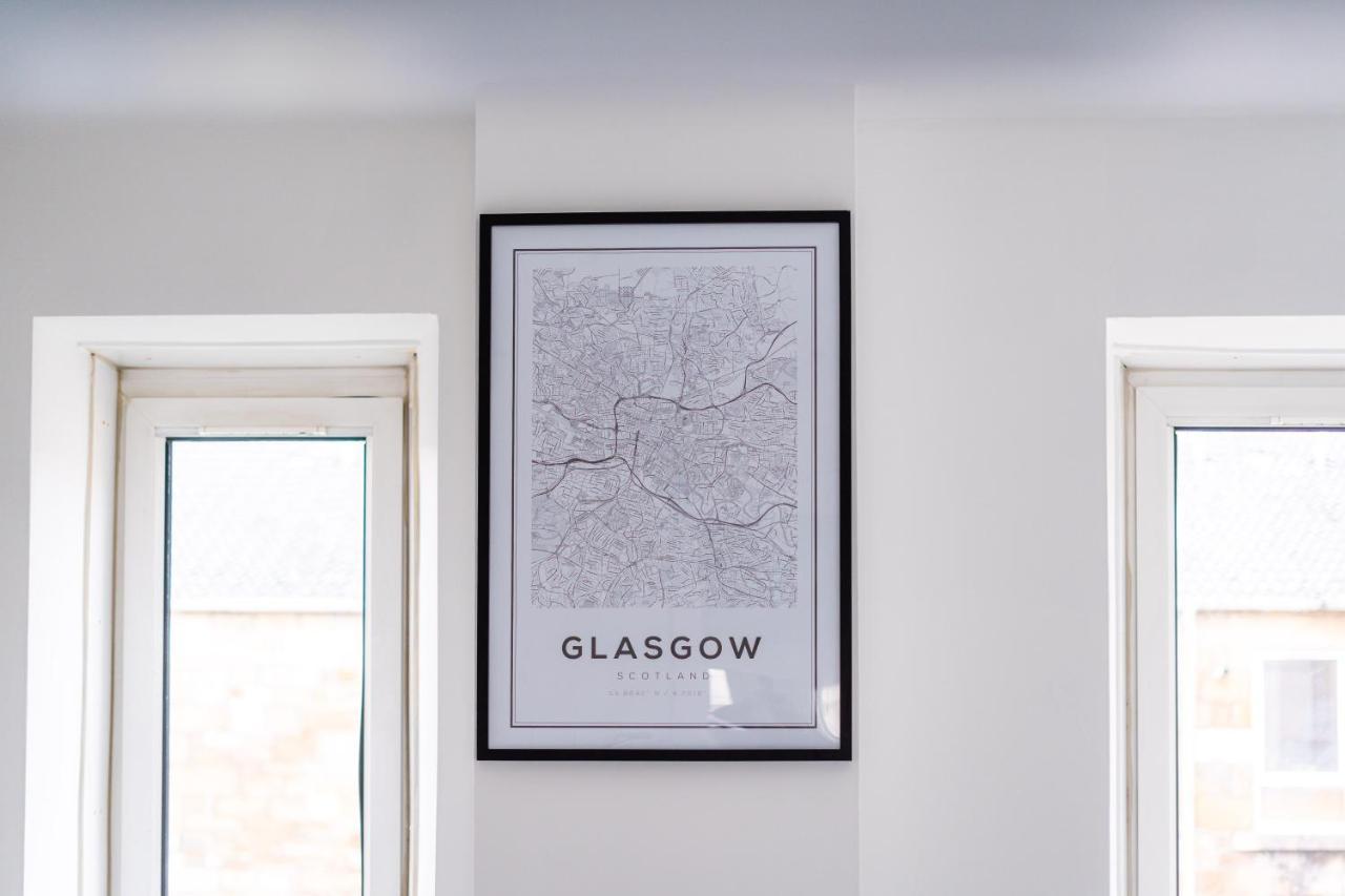 Cheerful 2 Bedroom Homely Apartment, Sleeps 6 Guest Comfy, 3X Double Bed, Parking, Free Wifi, Suitable For Business, Leisure Guest,Glasgow, Glasgow West End, Near City Centre Exteriör bild