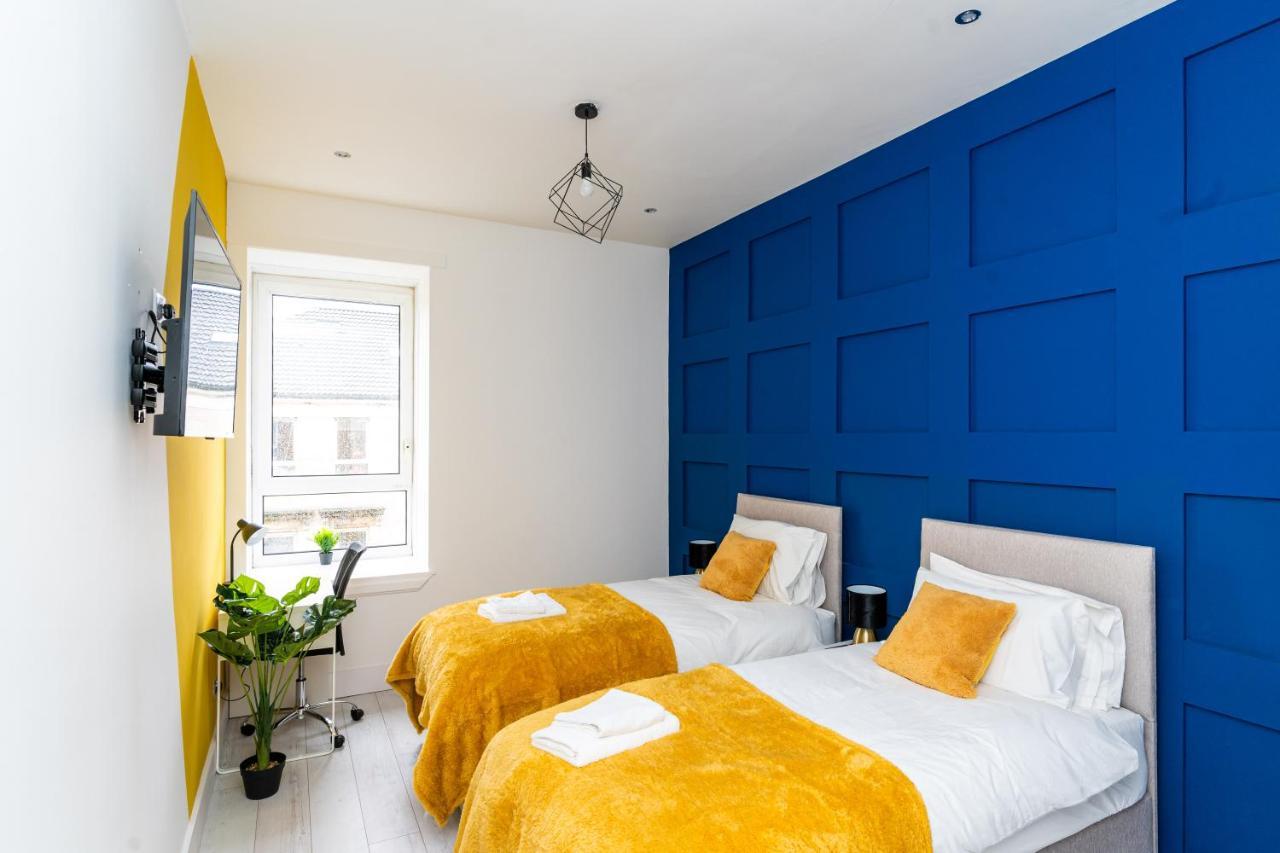 Cheerful 2 Bedroom Homely Apartment, Sleeps 6 Guest Comfy, 3X Double Bed, Parking, Free Wifi, Suitable For Business, Leisure Guest,Glasgow, Glasgow West End, Near City Centre Exteriör bild
