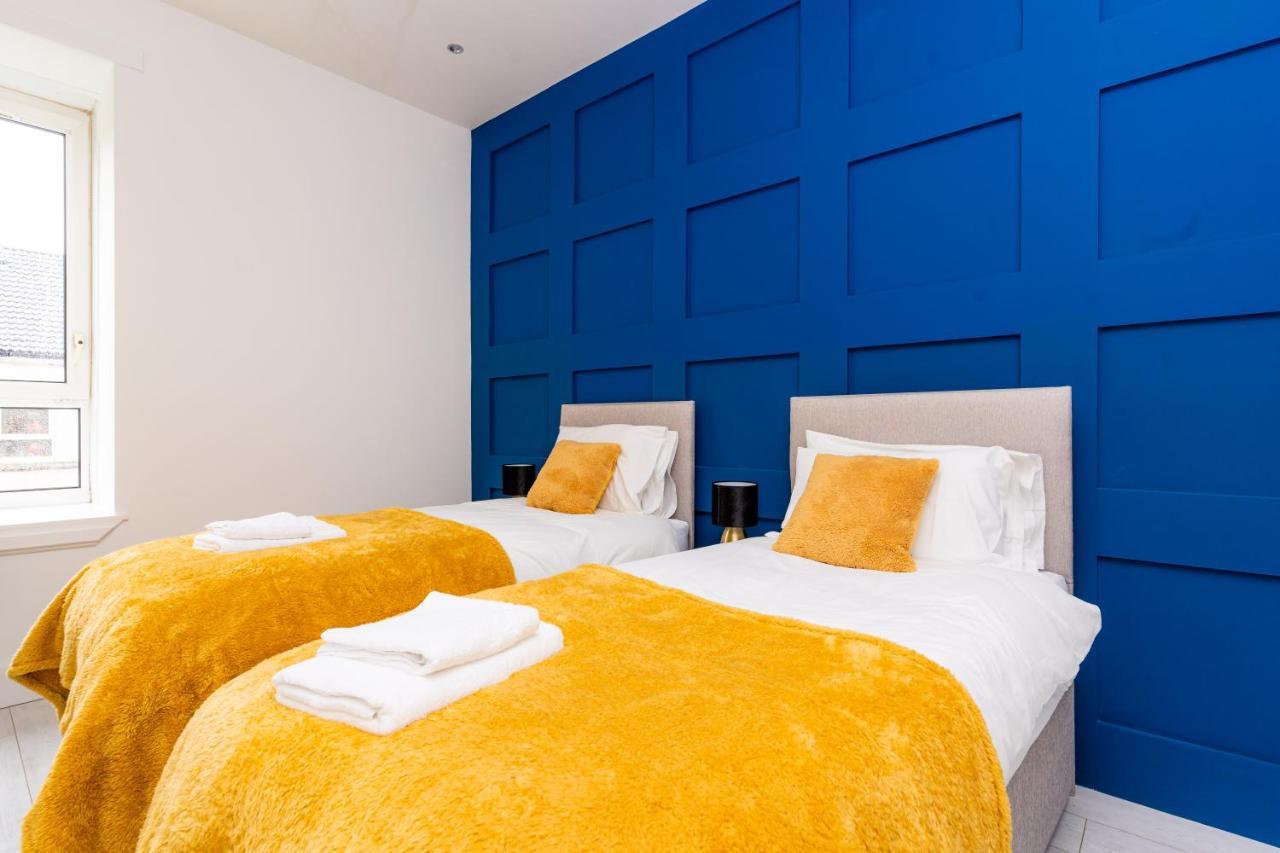 Cheerful 2 Bedroom Homely Apartment, Sleeps 6 Guest Comfy, 3X Double Bed, Parking, Free Wifi, Suitable For Business, Leisure Guest,Glasgow, Glasgow West End, Near City Centre Exteriör bild