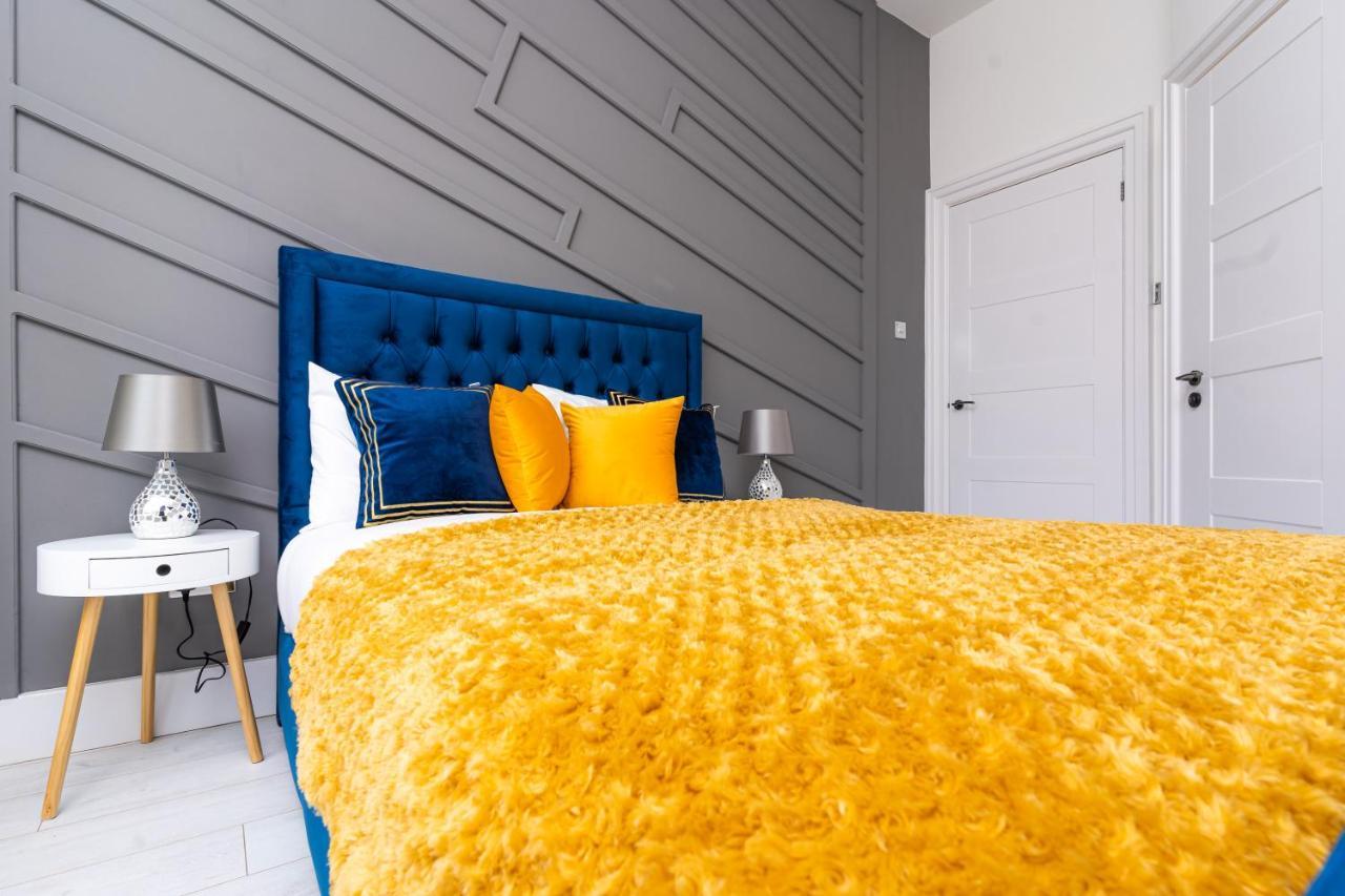 Cheerful 2 Bedroom Homely Apartment, Sleeps 6 Guest Comfy, 3X Double Bed, Parking, Free Wifi, Suitable For Business, Leisure Guest,Glasgow, Glasgow West End, Near City Centre Exteriör bild